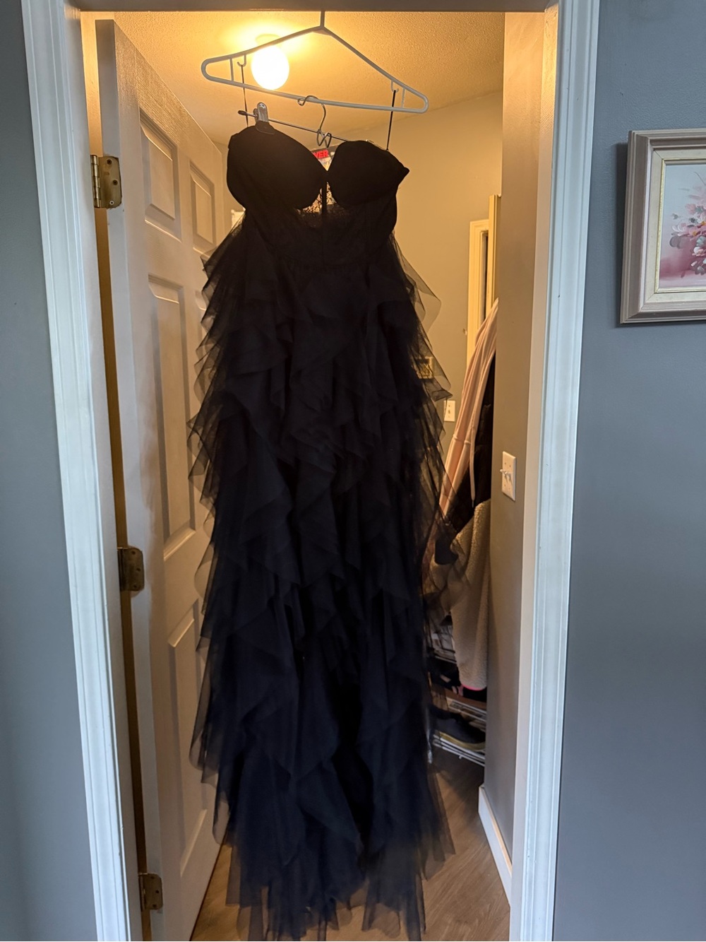 Elegant Black Ruffle Tulle Evening Dress